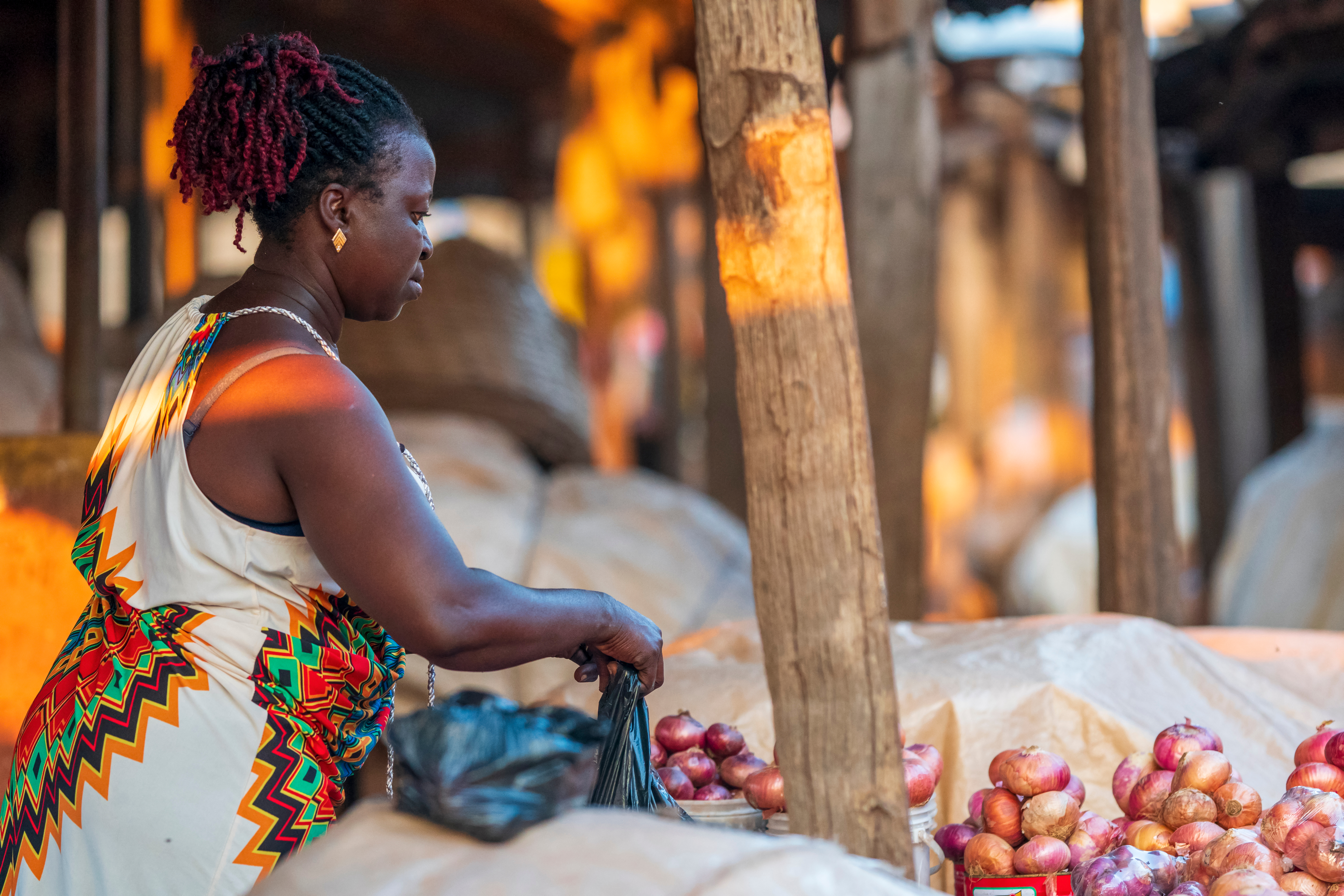 African Woman Market